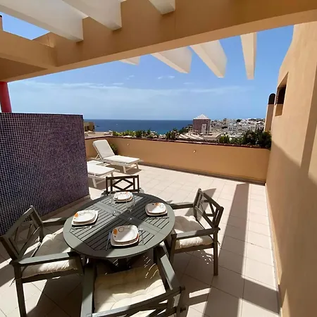 Schoene Mit Sonnenterrasse Und Meerblick Διαμέρισμα